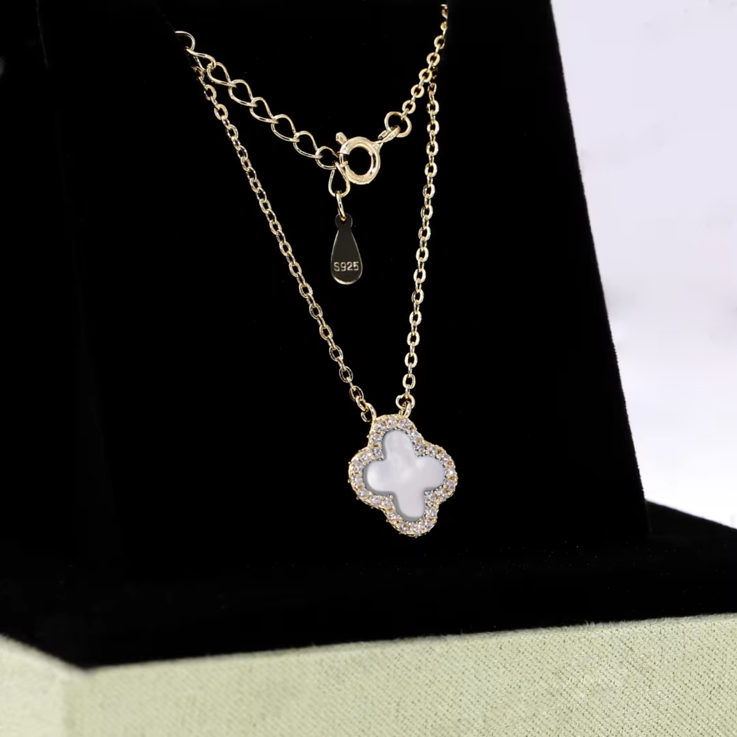 Klee Diamant Halskette